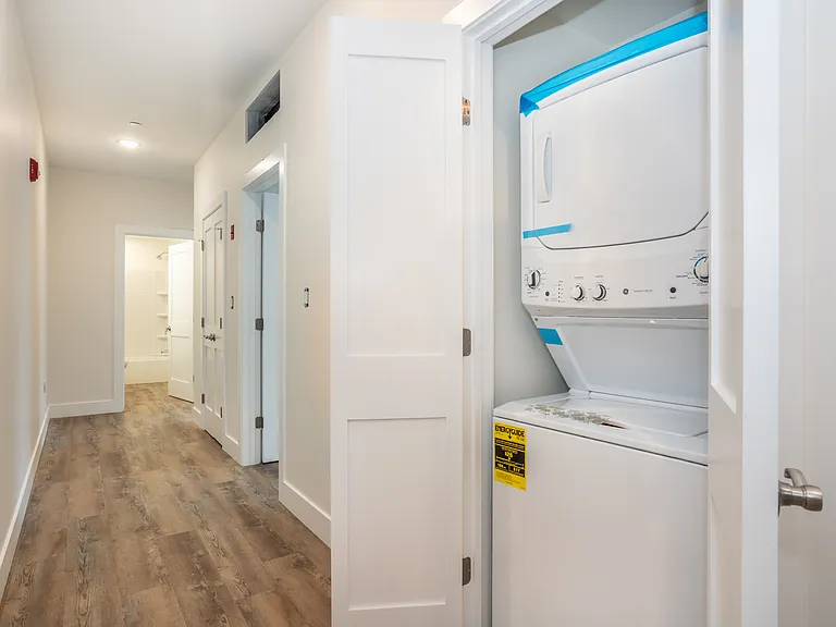 388 Carroll Ave #1 — Photo 11