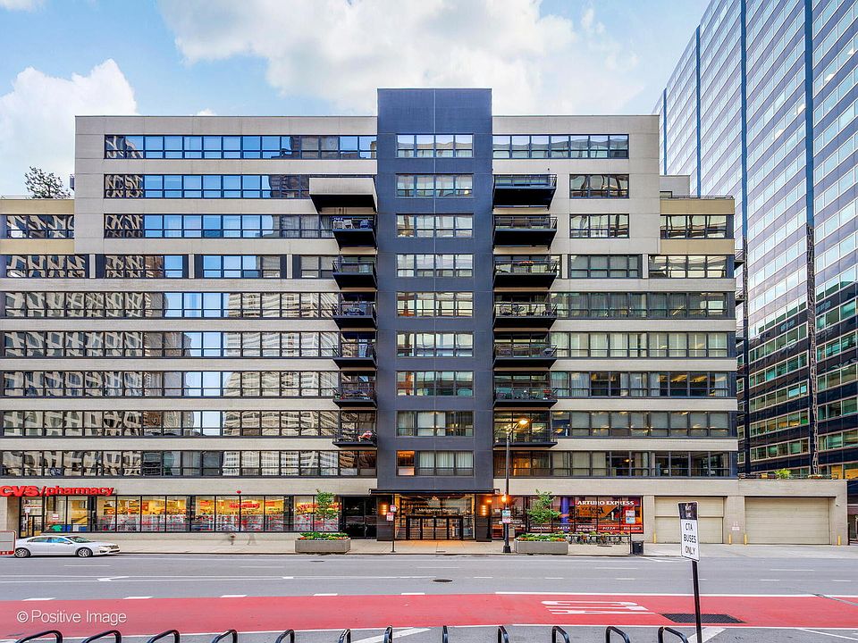 1st image of 130 S Canal St APT 306
