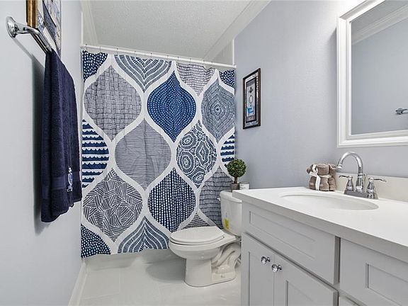 3rd image of 7731 Pebble Dr