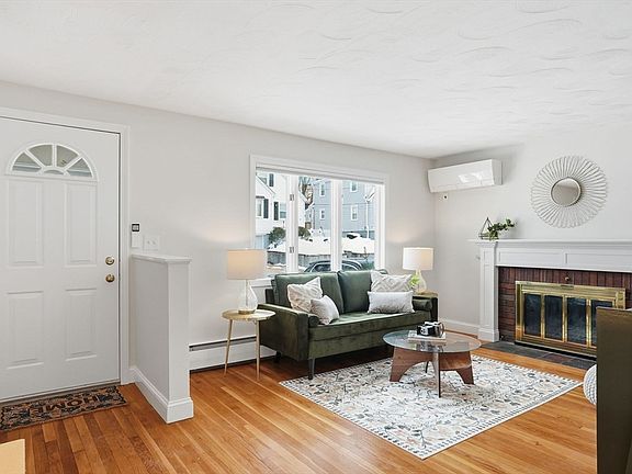 3rd image of 41 Vogel St