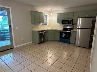 109 Hampton Dr, Crestview, FL 32539