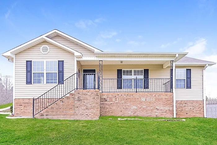 235 Sunrise Dr — Photo 1