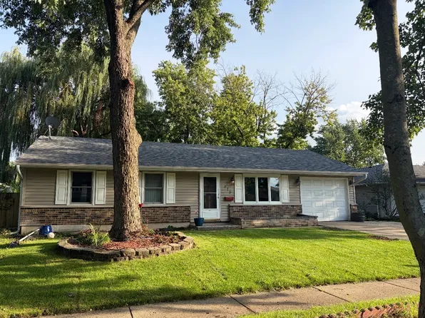 415 Krause Ave, Streamwood, IL 60107