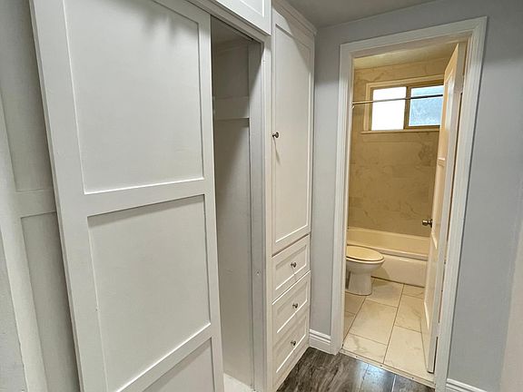 3rd image of 425 N Oakhurst Dr APT 105