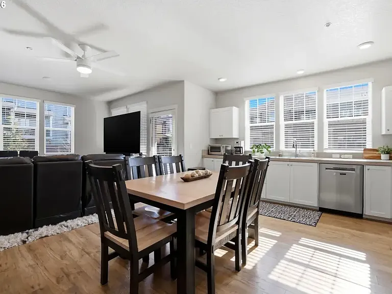 17149 SW Snowdale St #103 — Photo 12