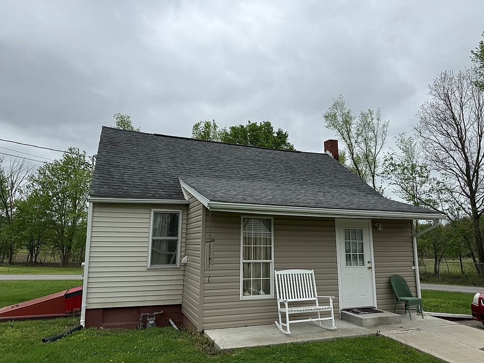 1st image of 802 8th St