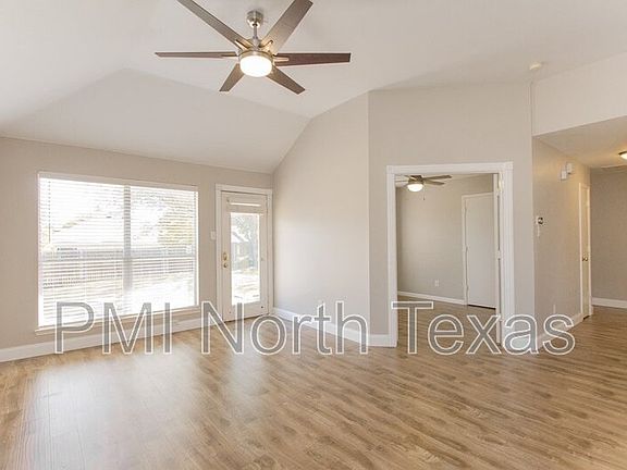 5th image of 9101 Newport Ln
