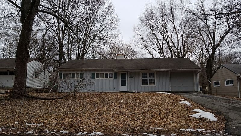 1st image of 7207 E 112th St
