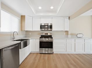 989 W Imperial Hwy UNIT E, La Habra, CA 90631