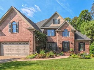 1250 Whitworth Ct, Kernersville, NC 27284