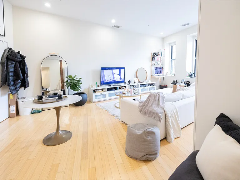460 Harrison Ave #302 — Photo 7
