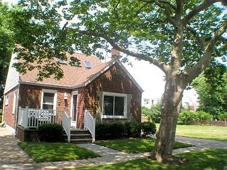 1st image of 67 Mineola Ave
