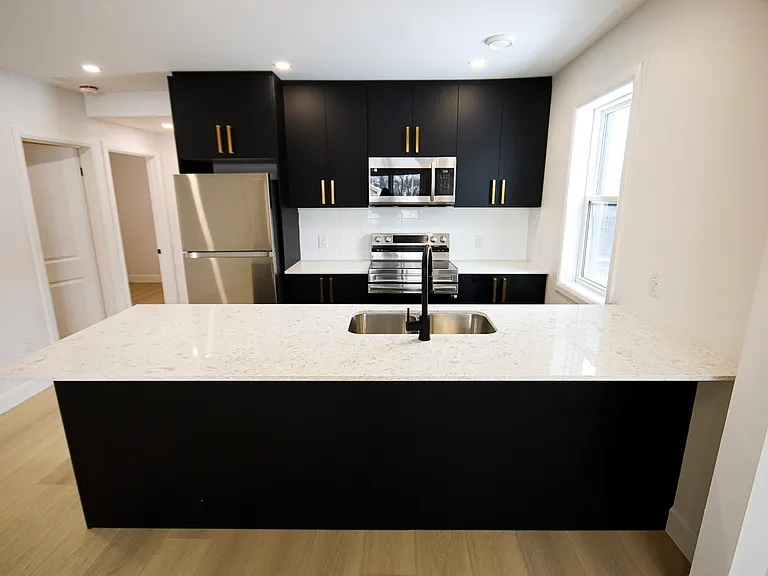 269 Madison Ave S #7 — Photo 6