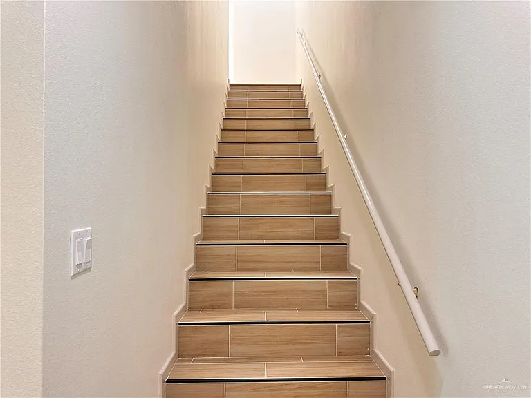 3210 Joann Ave #3 — Photo 10