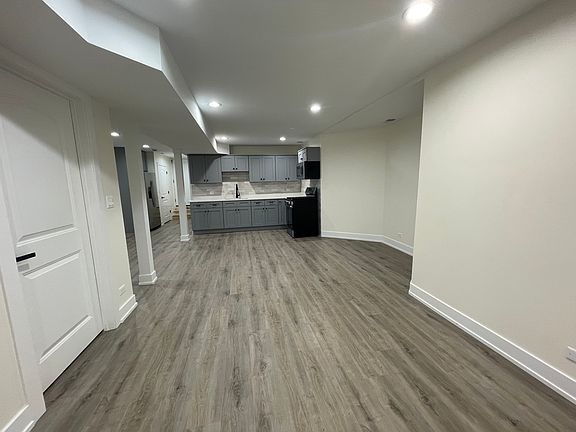 3rd image of 3141 N Ridgeway Ave #G