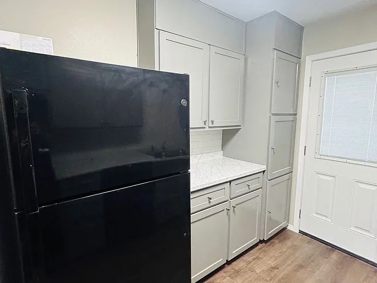 3309 Alta Vista Dr — Photo 5