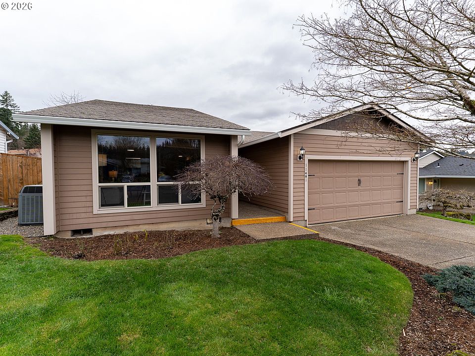 1st image of 11481 SE Falbrook Dr