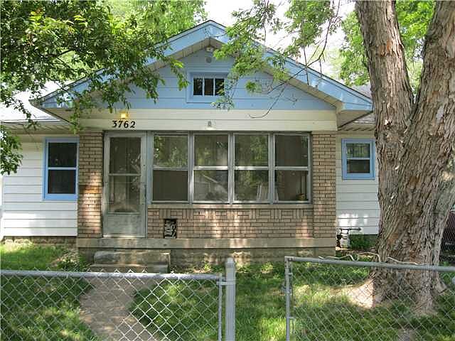 1st image of 3762 Creston Dr
