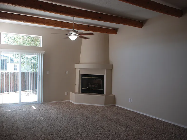 659 Reeves Pl SW — Photo 8