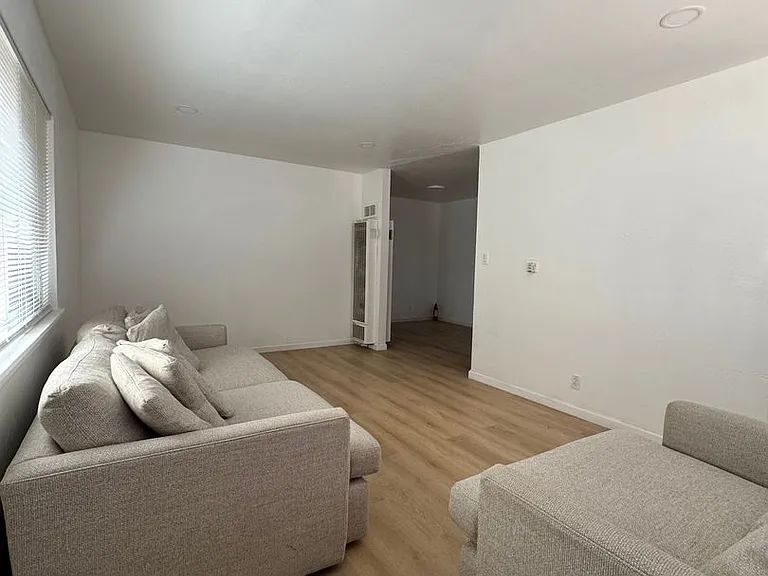 1060 Echo Rd — Photo 5