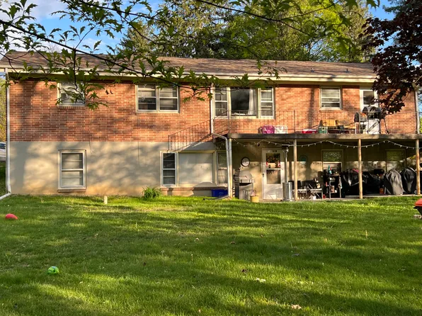 107 Eakin St SE #B, Blacksburg, VA 24060