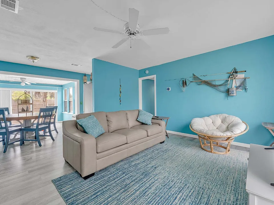 4 Adkinson Dr #ID1585621P