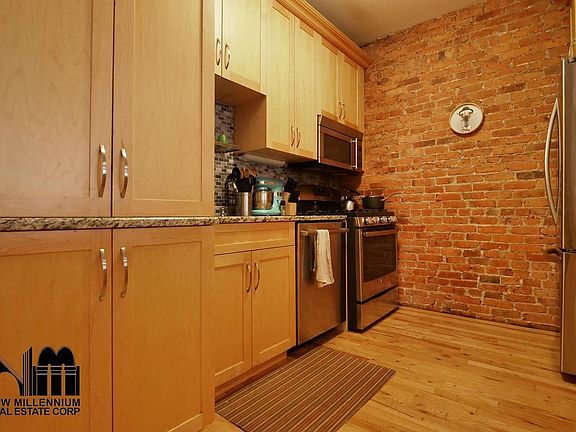 5th image of 225 7th Ave #2R