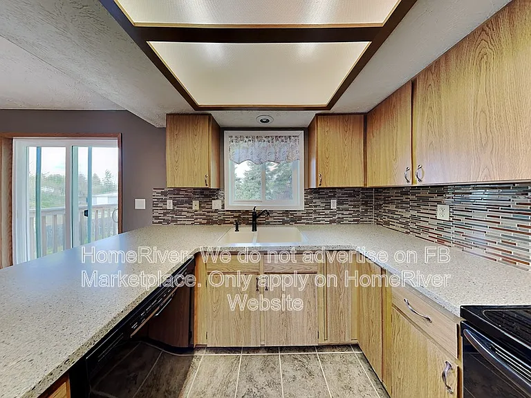 14611 E 13th Ave — Photo 9
