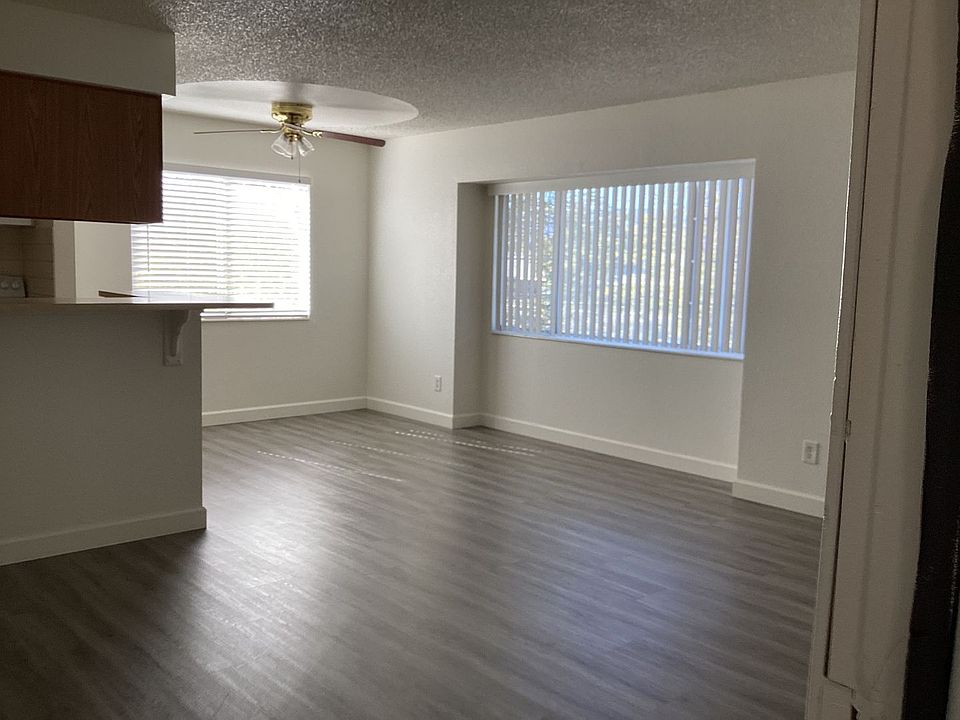 1st image of 2320 18th St #2330