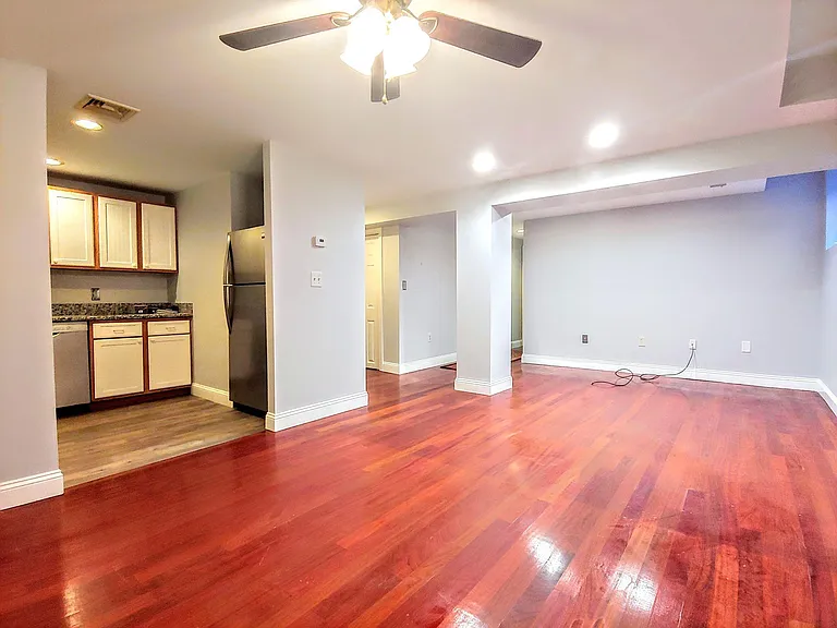 10 Weston Ave #114 — Photo 6