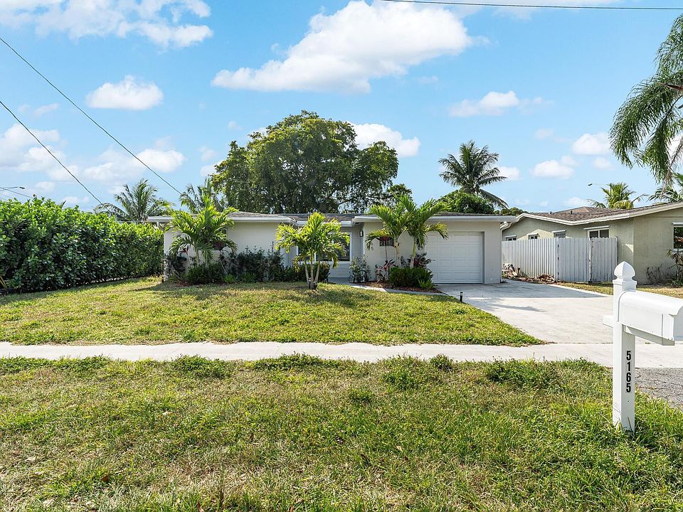 1st image of 5165 SW 95th Avenue