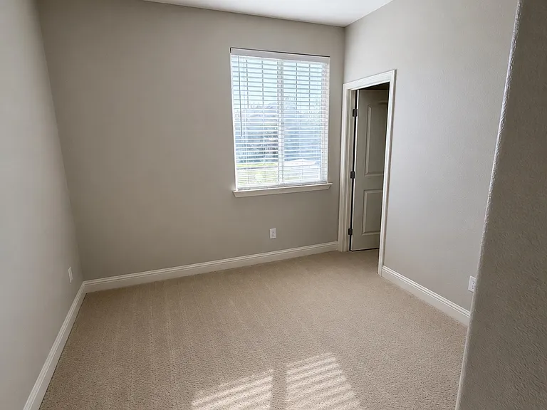 10541 Cherise Way — Photo 2