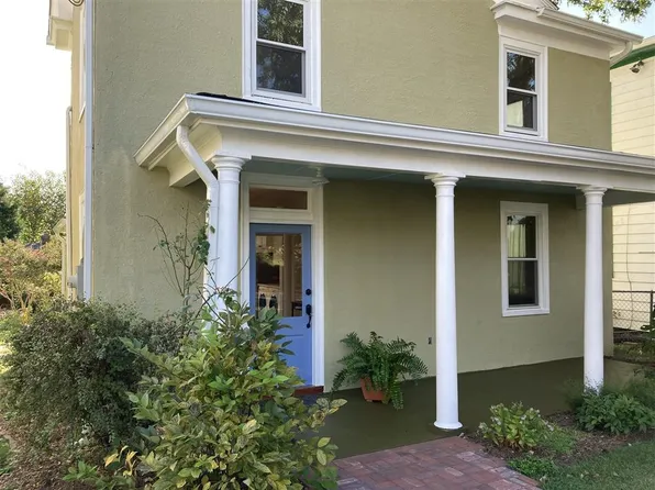 818 Anderson St, Charlottesville, VA 22903