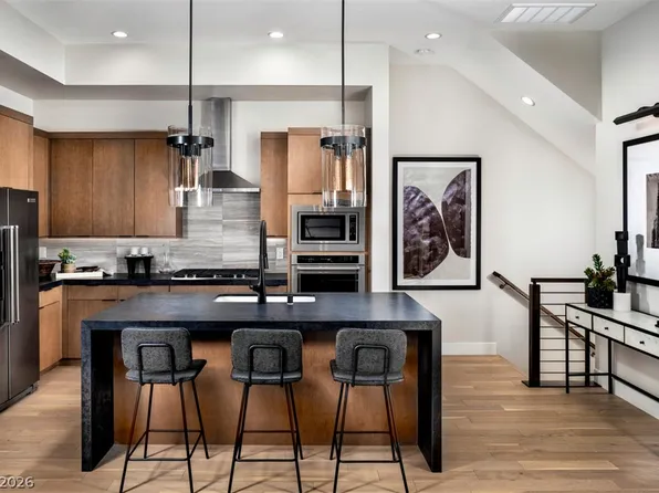 642 Talon Ridge St, Las Vegas, NV 89138