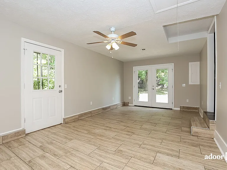 109 Pebble Creek Dr — Photo 15
