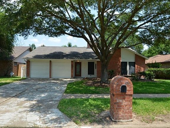 2nd image of 231 Concordia Dr