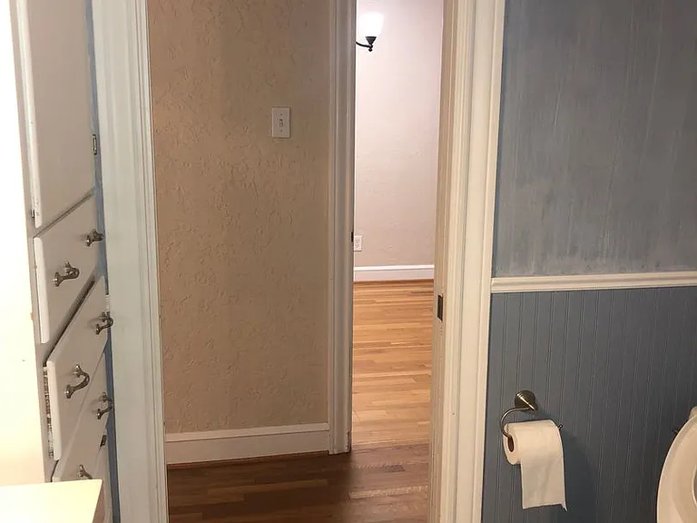 918 Bowie St — Photo 18