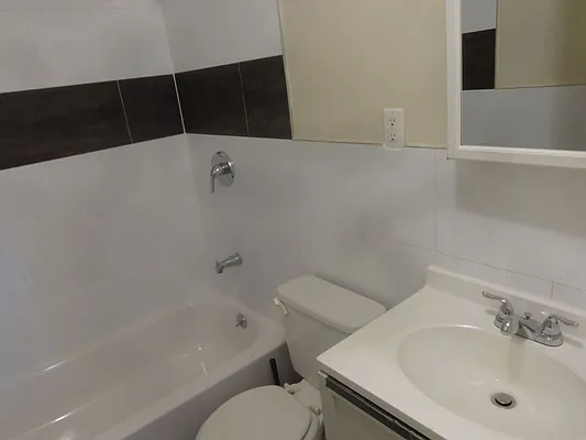 Rented by Blue Egg Realty Corp | media 19