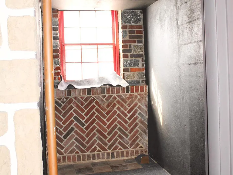 184 W Luray St — Photo 13