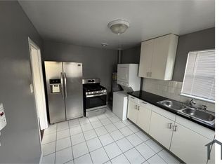 5664 Gaskill St, Oakland, CA 94608