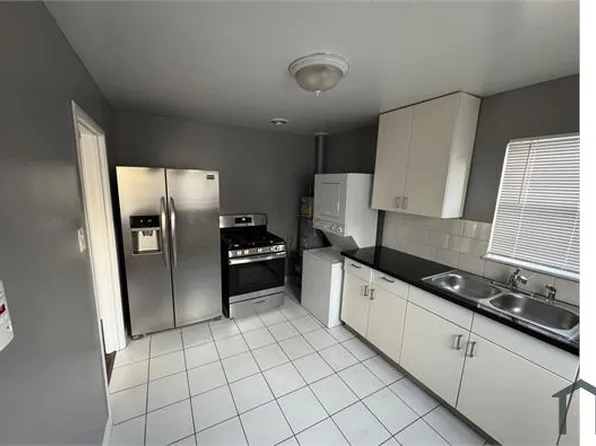 5664 Gaskill St, Oakland, CA 94608