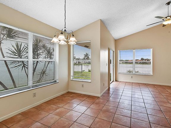 5th image of 8850 Lake Park Cir N