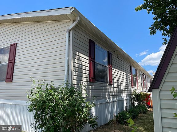 5th image of 248 Ladnor Ct