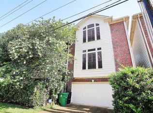 5330 Blossom St, Houston, TX 77007