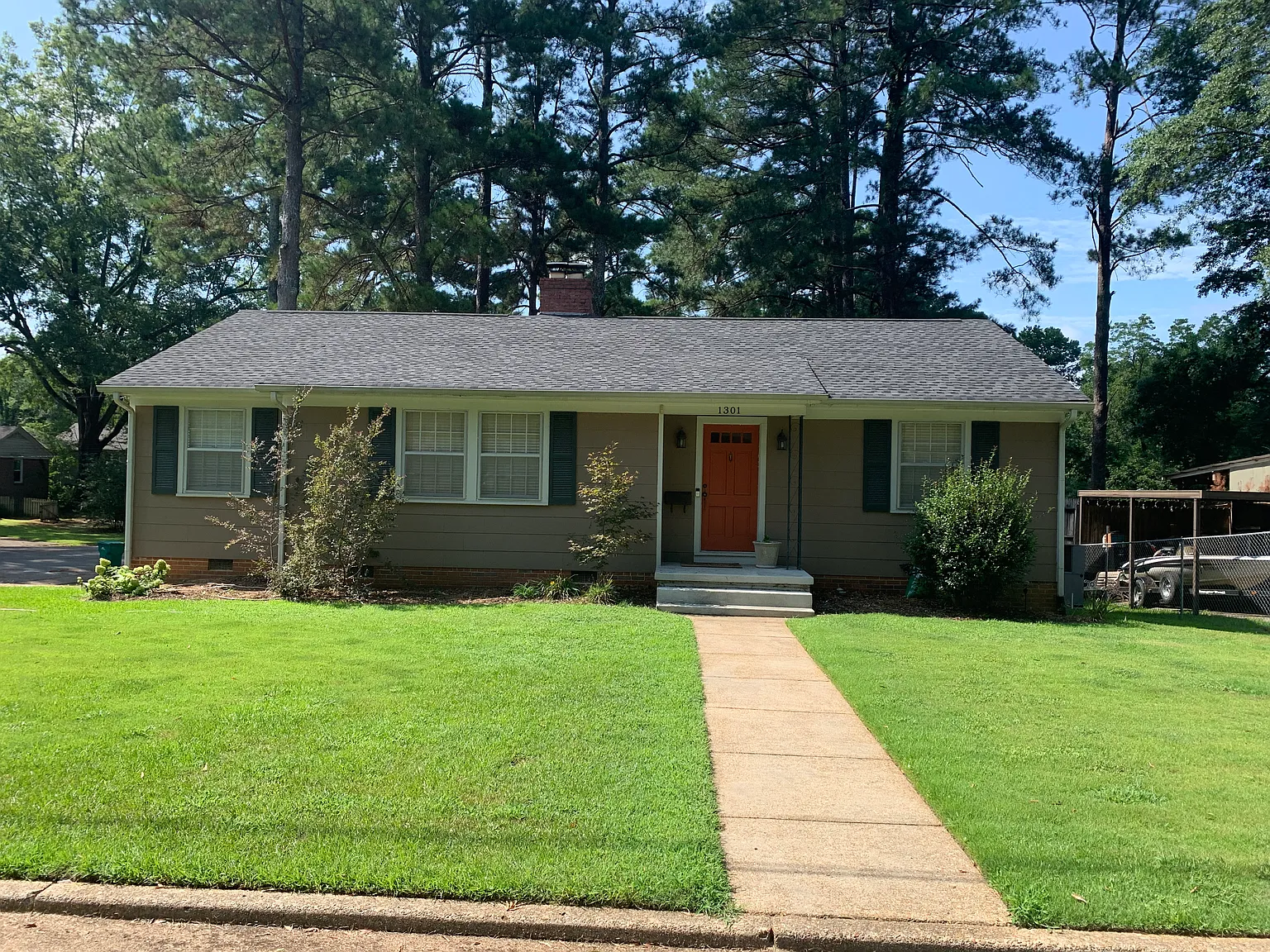 3 bed, 1604 sqft, $2,000 — Photo 2