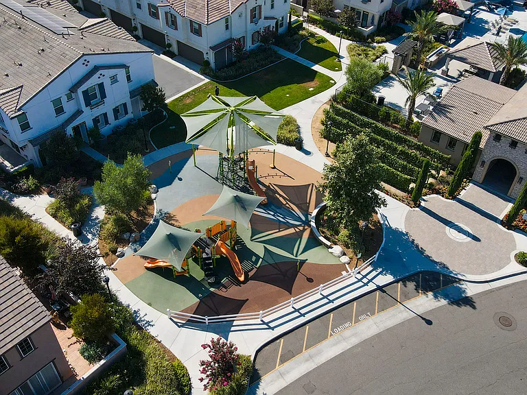 7070 Montecito Ln — Photo 63