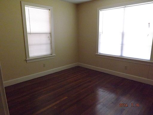 2nd image of 2325 Vance Ave