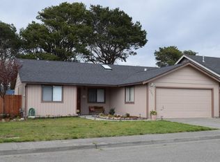 1751 Oakdale Dr, McKinleyville, CA 95519