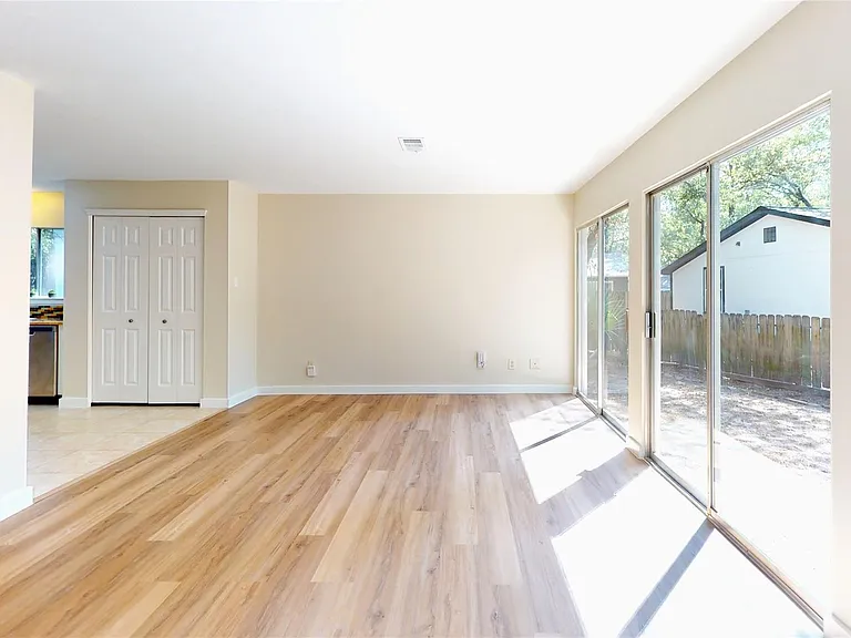 2105 N Red Cedar Cir — Photo 11