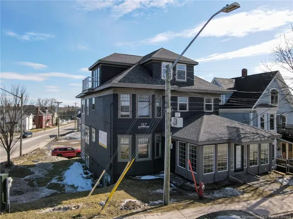 187 Botsford St, Moncton, NB E1C 4X4